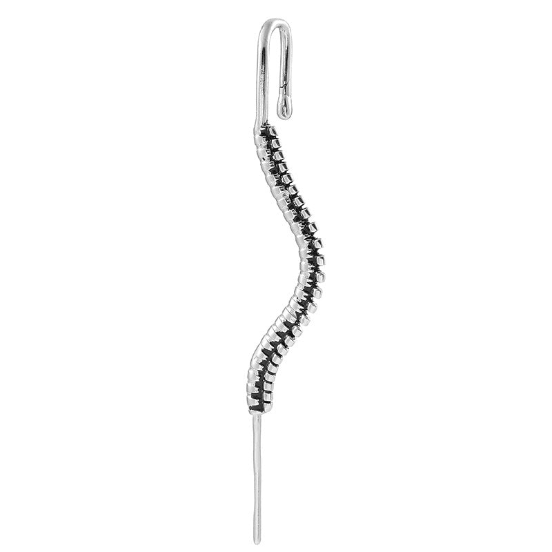 Punk Exaggerated Stainless Steel Tiger Snake Ear Clip – Diagonal Hanging, Non-Piercing Ear Needle Design